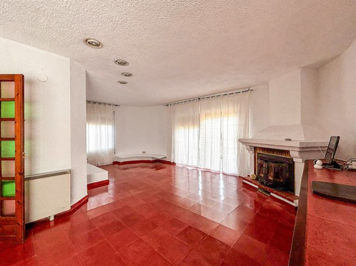 Image No.8-7 Bed Villa for sale