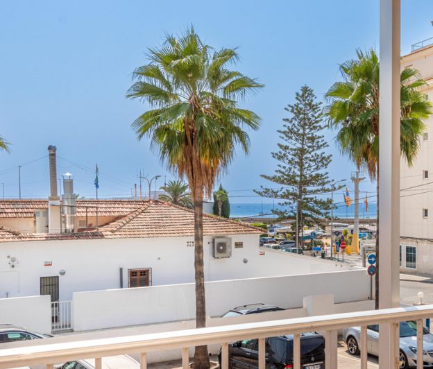 Image No.20-3 Bed Apartment for sale