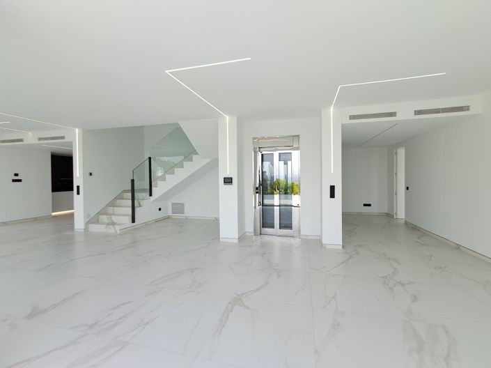 Image No.48-5 Bed Villa for sale