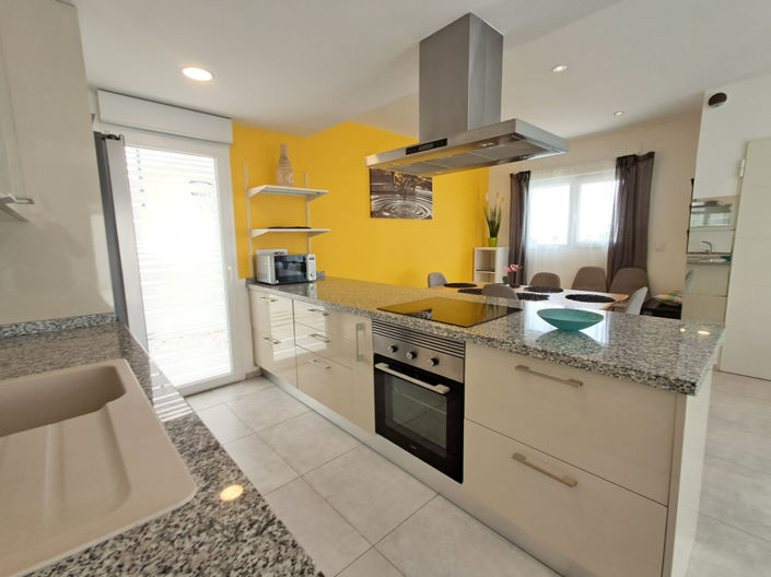 Image No.26-3 Bed Villa for sale