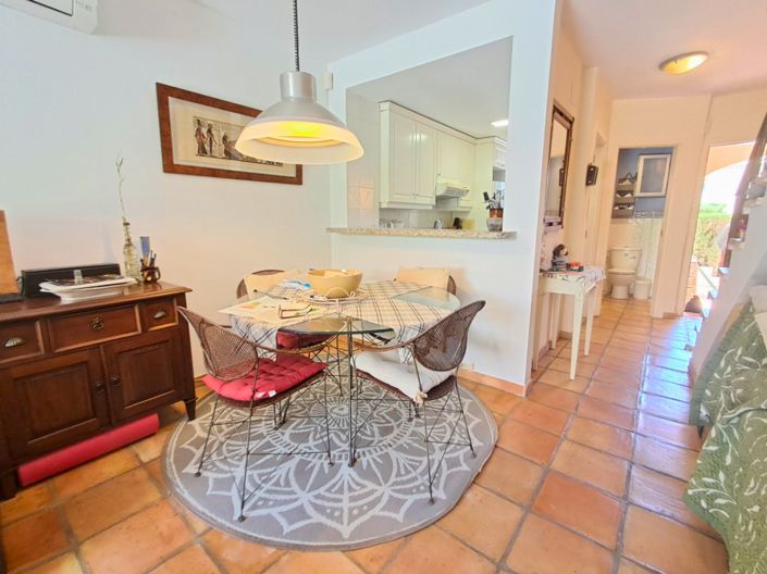 Image No.16-2 Bed Townhouse for sale