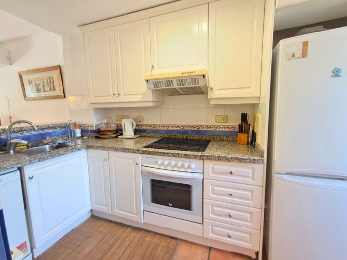 Image No.18-2 Bed Townhouse for sale
