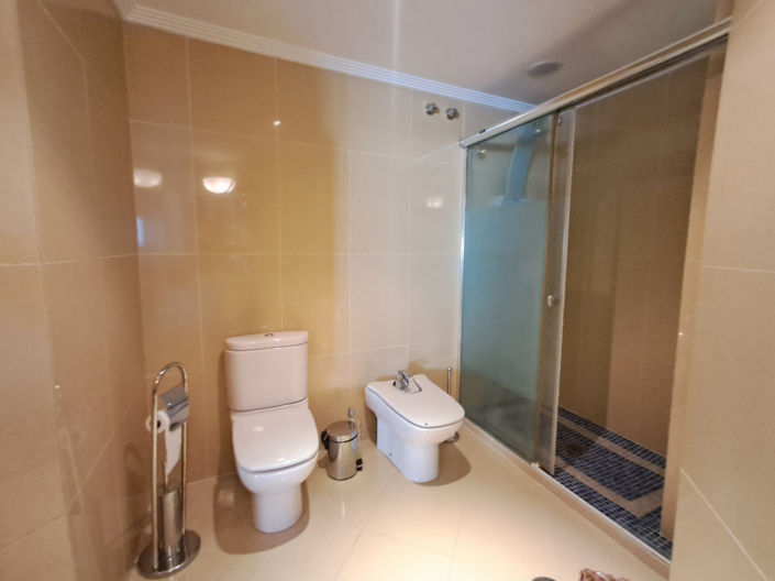 Image No.28-3 Bed Apartment for sale