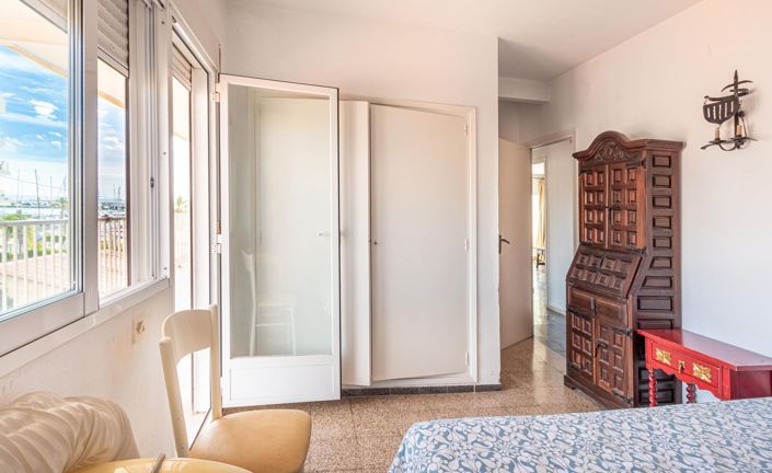 Image No.17-3 Bed Apartment for sale