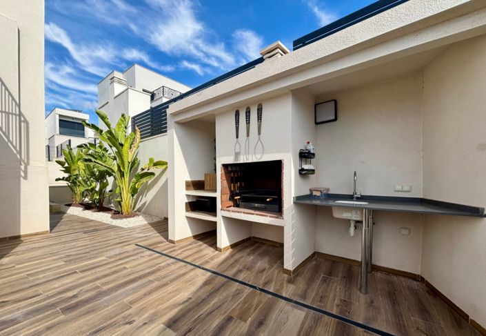 Image No.16-5 Bed Villa for sale