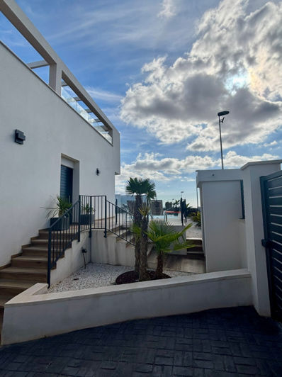 Image No.6-5 Bed Villa for sale