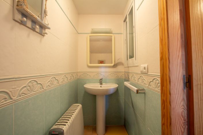 Image No.10-3 Bed Townhouse for sale