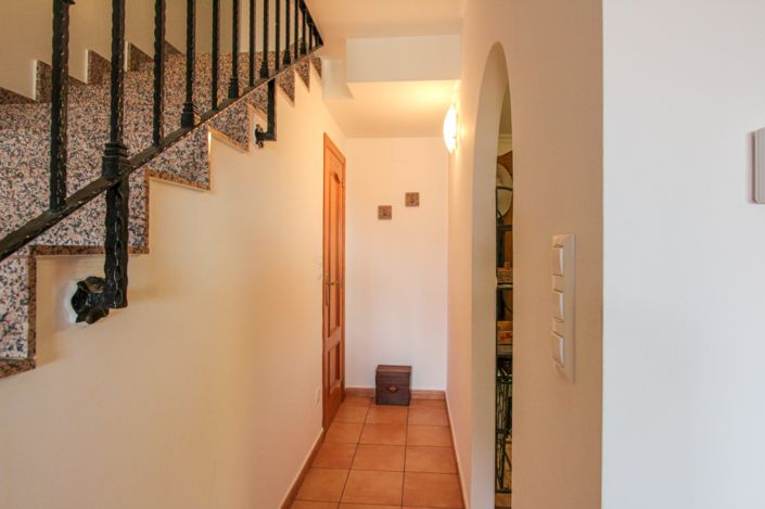 Image No.11-3 Bed Townhouse for sale