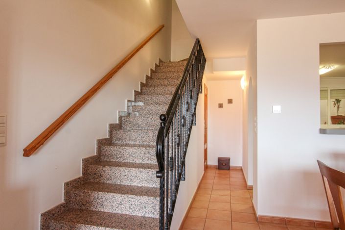 Image No.12-3 Bed Townhouse for sale