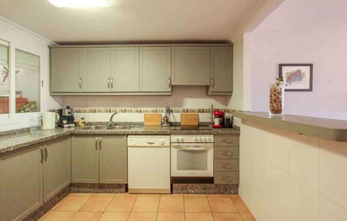 Image No.8-3 Bed Townhouse for sale