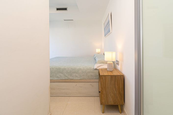 Image No.17-3 Bed Apartment for sale