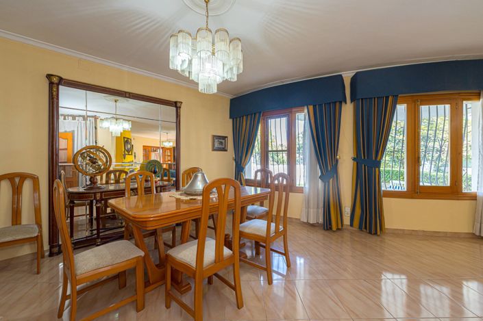 Image No.20-6 Bed Villa for sale