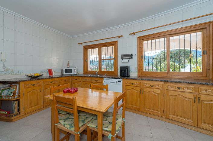 Image No.24-6 Bed Villa for sale