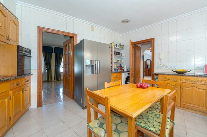 Image No.25-6 Bed Villa for sale