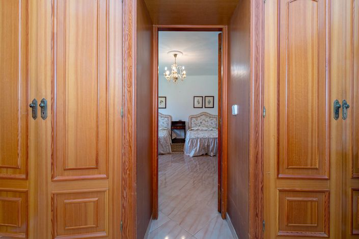 Image No.26-6 Bed Villa for sale