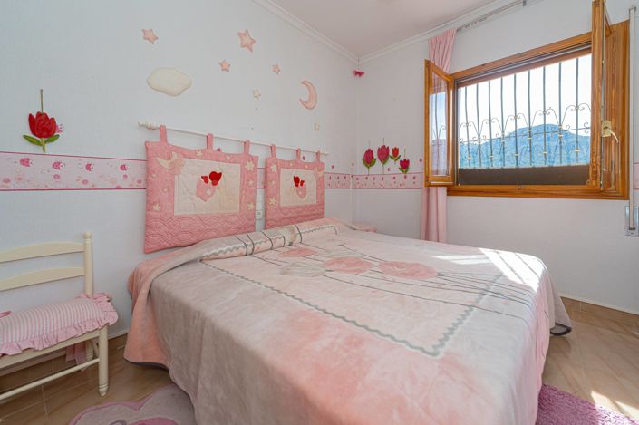 Image No.35-6 Bed Villa for sale