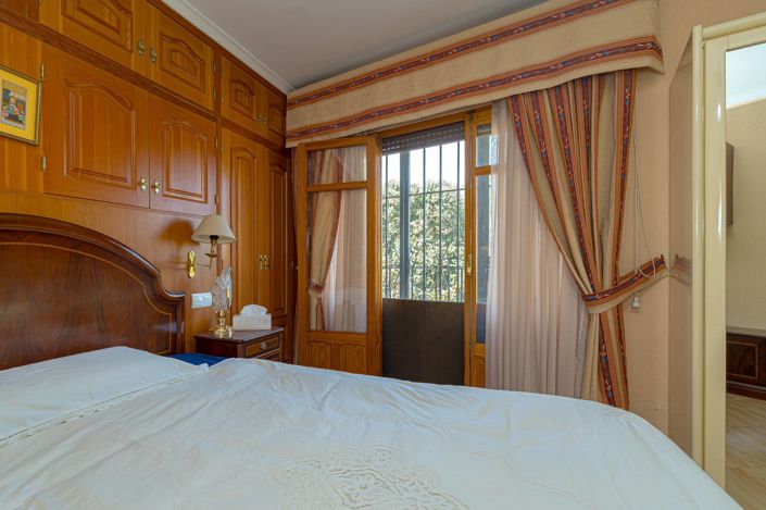 Image No.40-6 Bed Villa for sale