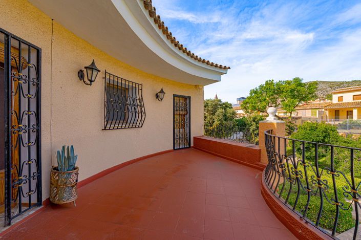 Image No.48-6 Bed Villa for sale