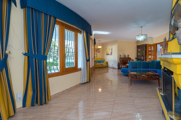 Image No.5-6 Bed Villa for sale