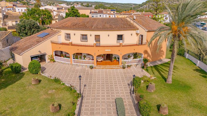 Image No.8-6 Bed Villa for sale