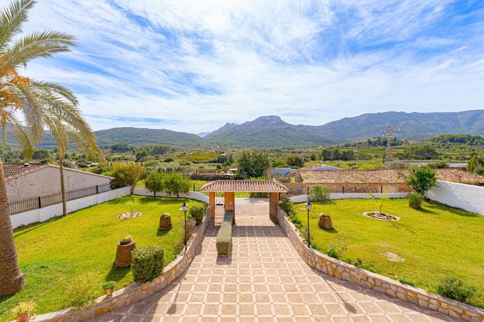 Image No.9-6 Bed Villa for sale