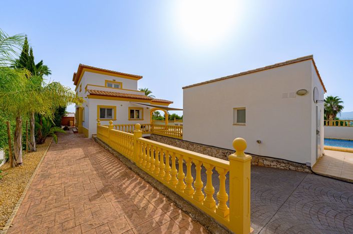 Image No.48-5 Bed Villa for sale