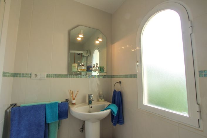Image No.24-6 Bed Villa for sale