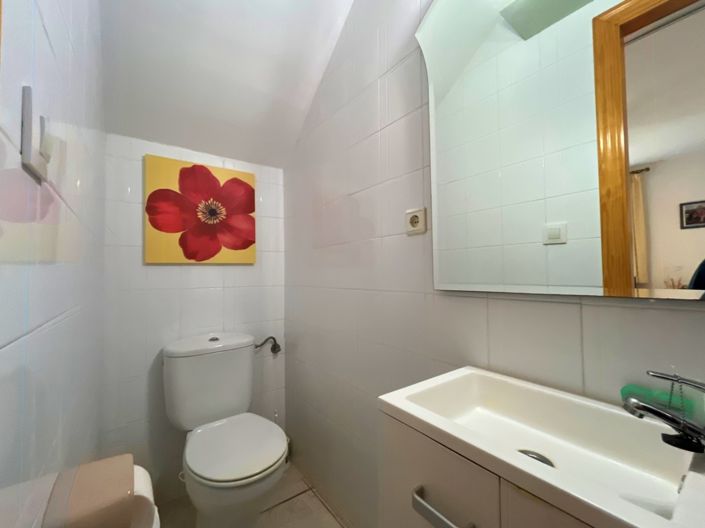 Image No.12-2 Bed Villa for sale