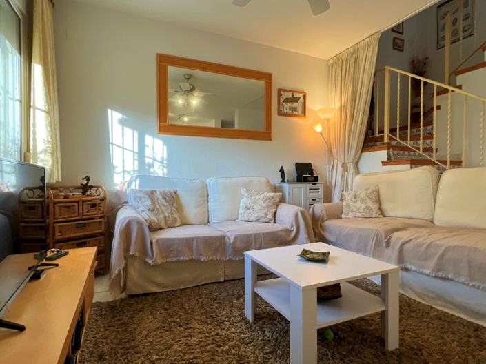 Image No.5-2 Bed Villa for sale