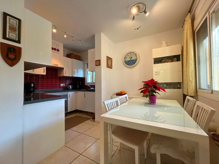 Image No.9-2 Bed Villa for sale