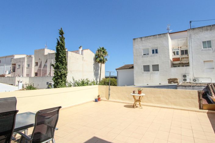 Image No.13-3 Bed Apartment for sale