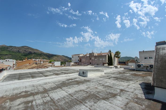 Image No.27-3 Bed Apartment for sale