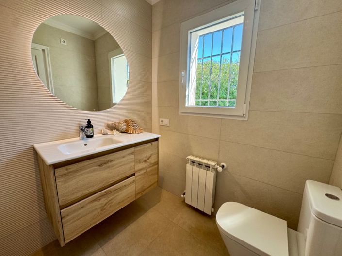 Image No.16-4 Bed Villa for sale
