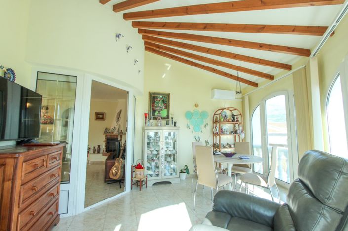 Image No.10-4 Bed Villa for sale