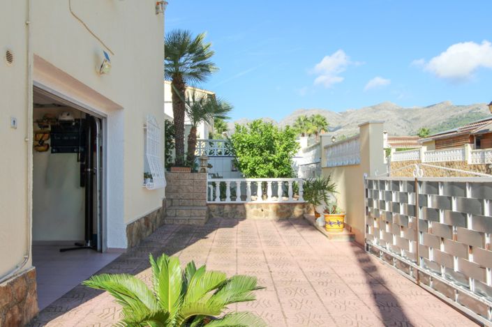 Image No.18-4 Bed Villa for sale