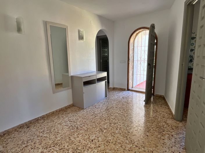 Image No.10-5 Bed Villa for sale