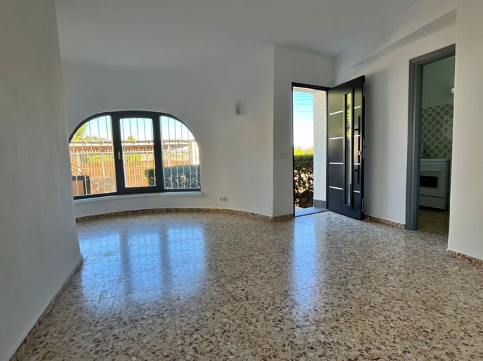 Image No.28-5 Bed Villa for sale