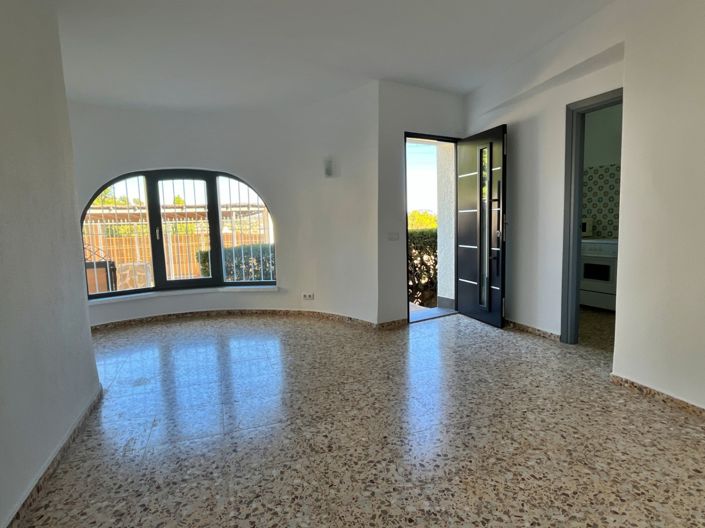 Image No.29-5 Bed Villa for sale