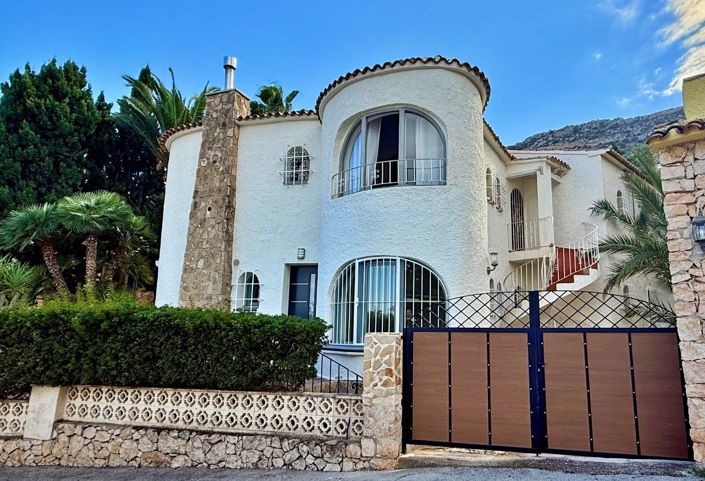 Image No.4-5 Bed Villa for sale