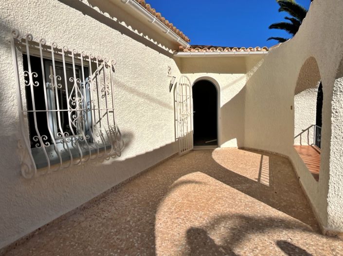 Image No.44-5 Bed Villa for sale