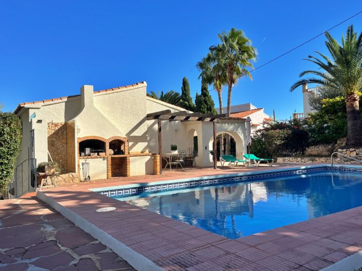 Image No.48-5 Bed Villa for sale