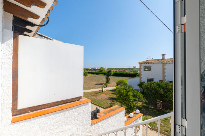 Image No.7-3 Bed Property for sale