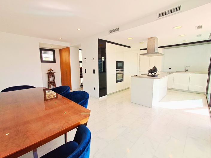 Image No.13-3 Bed Villa for sale
