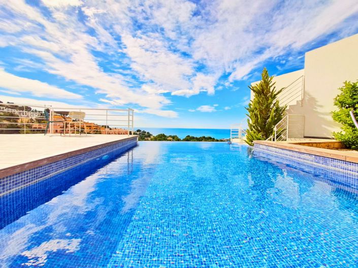 Image No.3-3 Bed Villa for sale