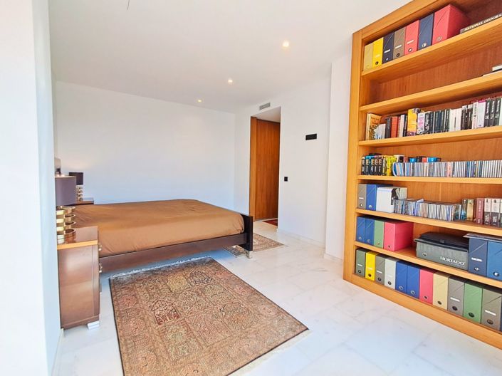 Image No.36-3 Bed Villa for sale