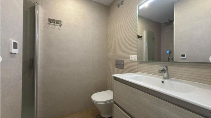 Image No.19-2 Bed Townhouse for sale