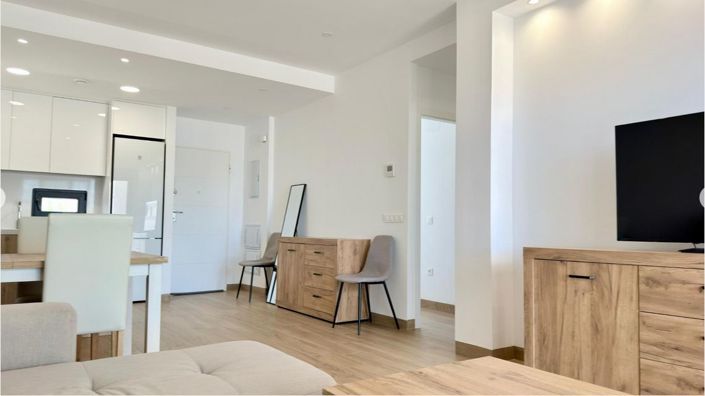 Image No.6-2 Bed Townhouse for sale