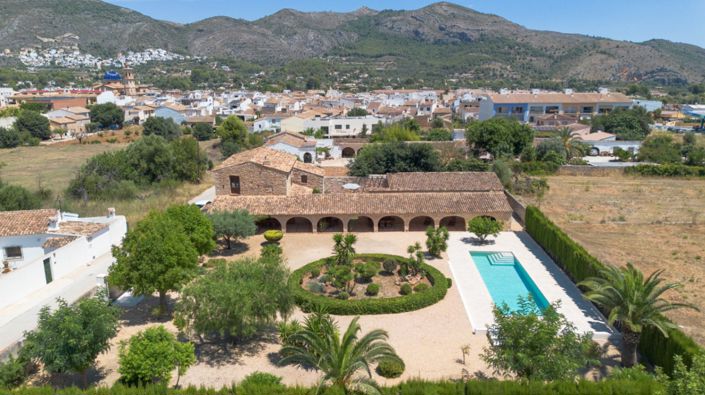 Image No.3-5 Bed Villa for sale