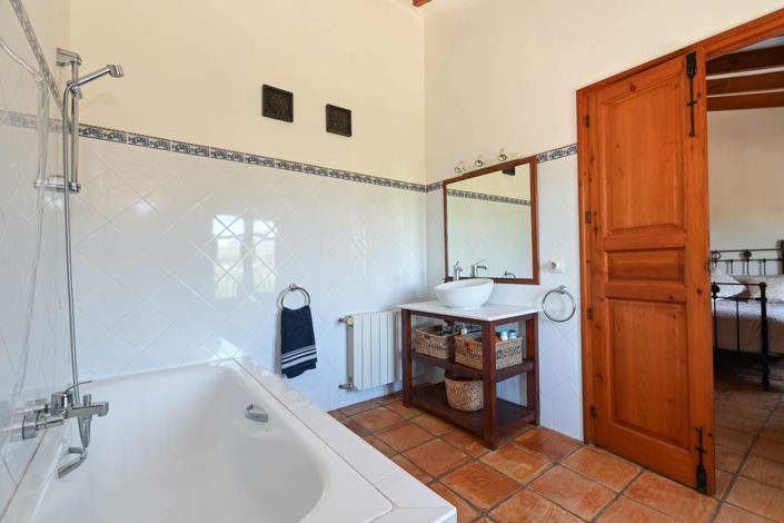 Image No.30-5 Bed Villa for sale