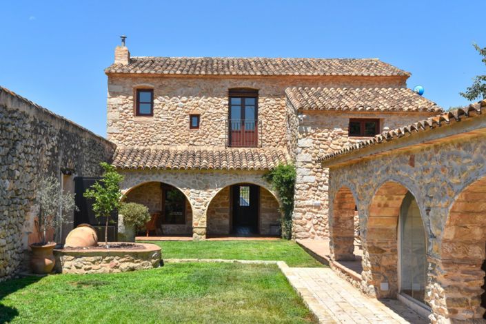 Image No.10-5 Bed Villa for sale
